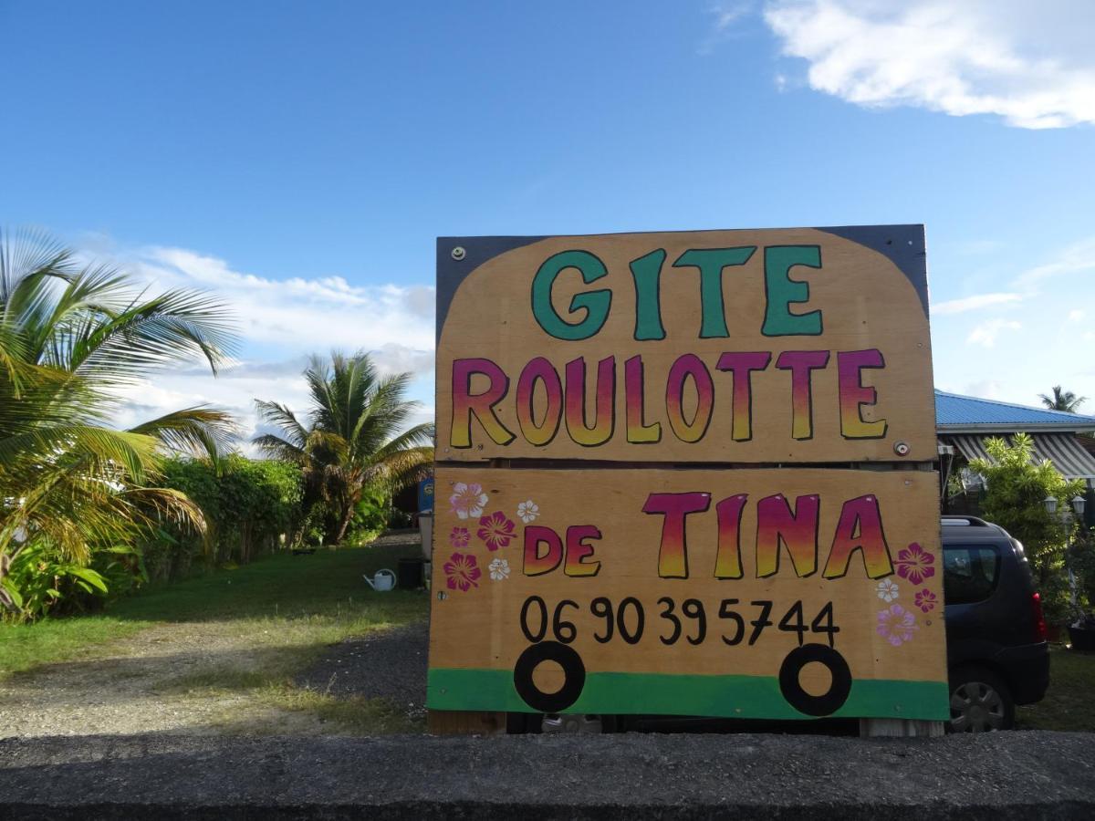 Villa La Roulotte De Tina à Le Moule Extérieur photo